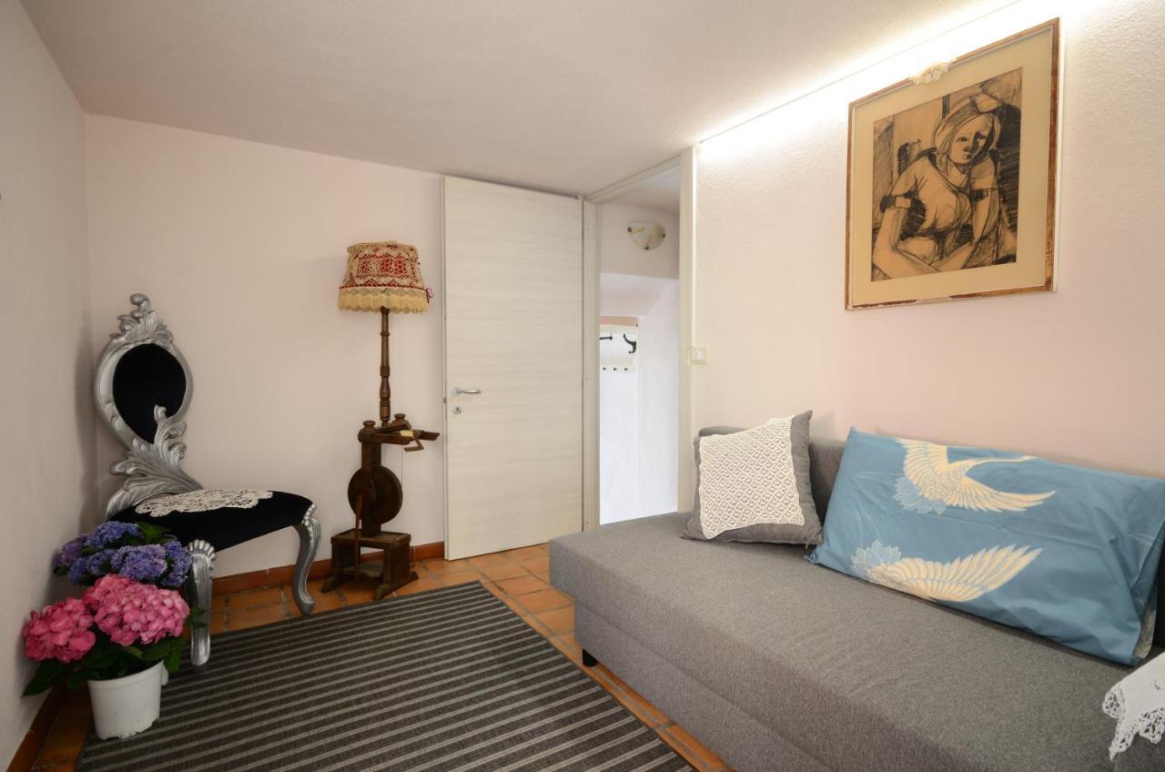 L'Antica Torre Apartment Долчеакуа Екстериор снимка